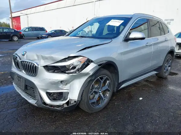 WBXHT3C58K5L38659 2019 BMW X1 - Image 2