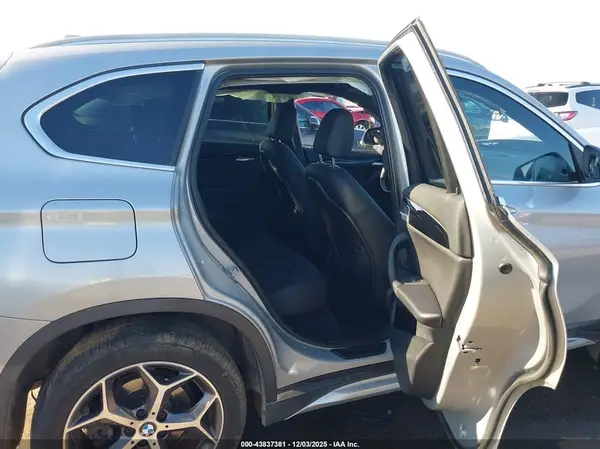 WBXHT3C59K3H35750 2019 BMW X1 - Image 8
