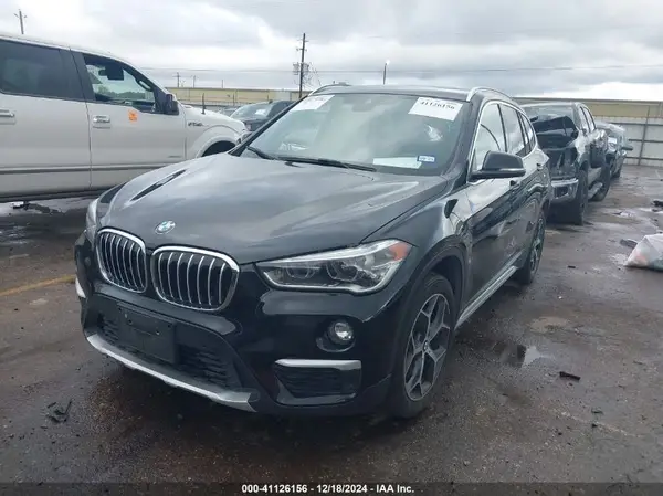 WBXHT3C59K5L36029 2019 BMW X1 - Image 2