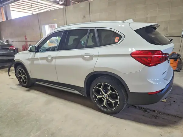 WBXHT3C59K5L36225 2019 BMW X1 - Image 2