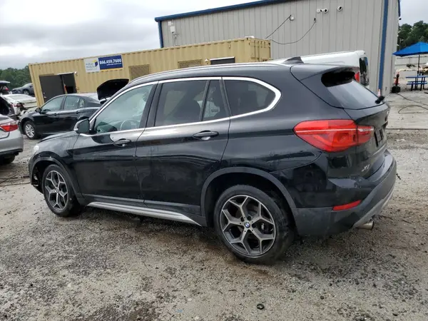 WBXHT3C59K5L36483 2019 BMW X1 - Image 2