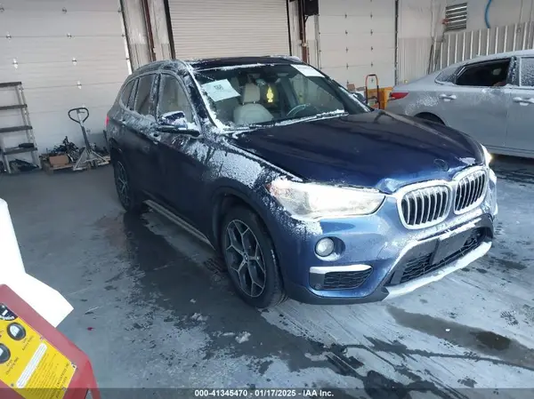 WBXHT3C59K5L37522 2019 BMW X1 - Image 1