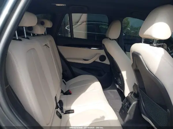WBXHT3C59K5L37617 2019 BMW X1 - Image 8