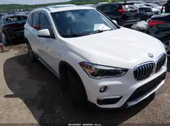 WBXHT3C59K5L37732 2019 BMW X1