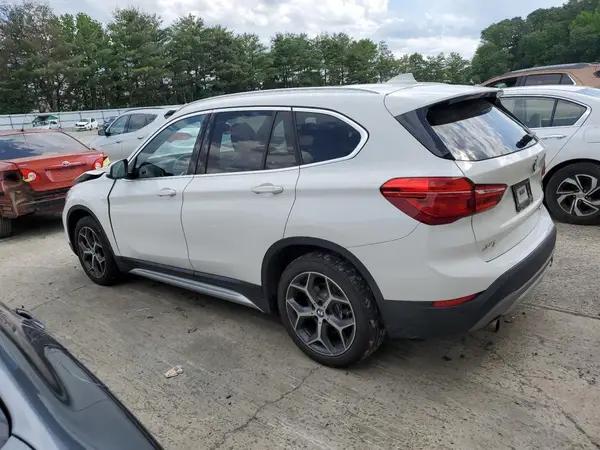 WBXHT3C59K5L90317 2019 BMW X1 - Image 2