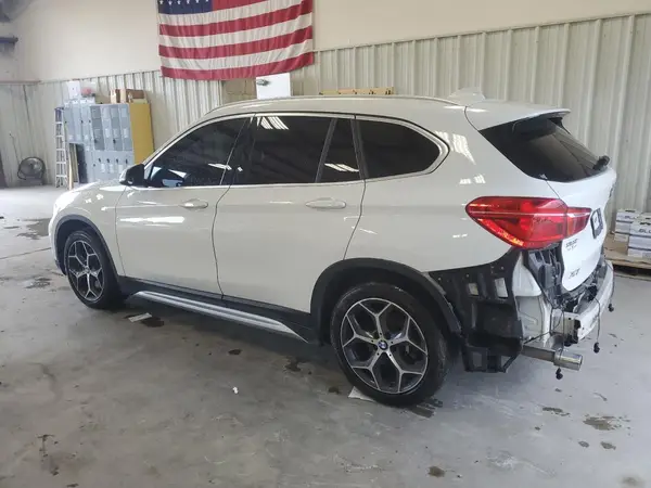 WBXHT3C59K5L90365 2019 BMW X1 - Image 2