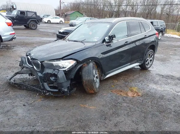WBXHT3C5XK3H35658 2019 BMW X1 - Image 2