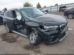 WBXHT3Z30H4A52084 2017 BMW X1