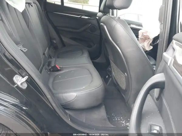WBXHT3Z30H4A52084 2017 BMW X1 - Image 8