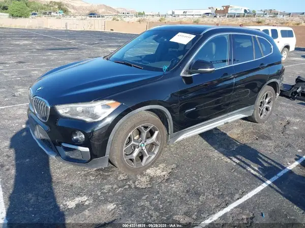 WBXHT3Z30H4A54093 2017 BMW X1 - Image 2