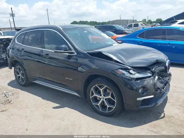 WBXHT3Z30H4A65417 2017 BMW X1 - Image 1