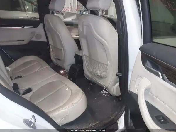 WBXHT3Z30H4A65725 2017 BMW X1 - Image 8