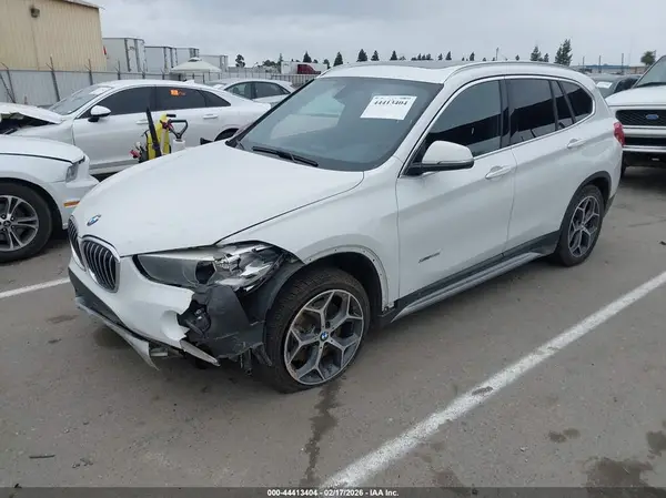 WBXHT3Z30J4A66475 2018 BMW X1 - Image 2