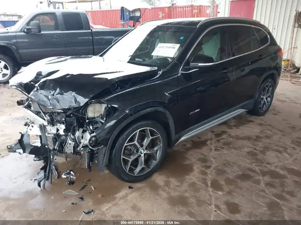WBXHT3Z31G4A48768 2016 BMW X1 - Image 2