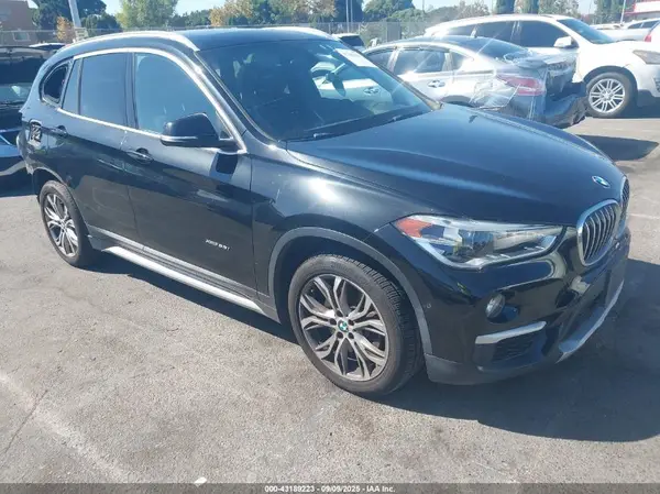 WBXHT3Z31G4A50276 2016 BMW X1 - Image 1