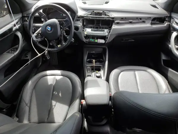 WBXHT3Z31H4A54040 2017 BMW X1 - Image 8