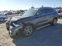 WBXHT3Z31H4A54300 2017 BMW X1