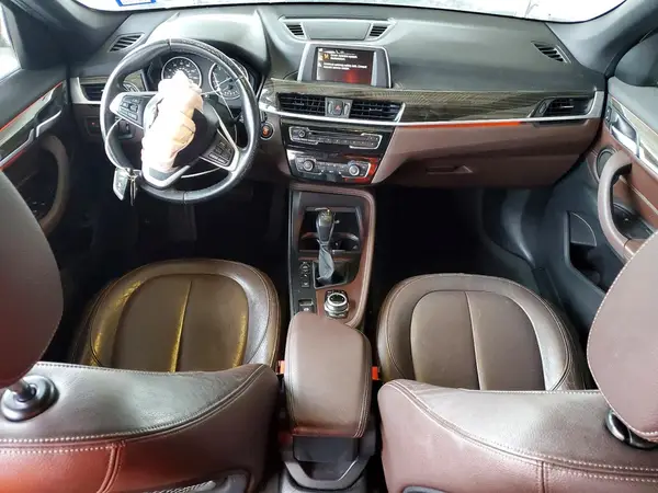 WBXHT3Z31H4A54622 2017 BMW X1 - Image 8