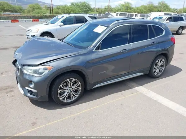 WBXHT3Z31H4A56113 2017 BMW X1 - Image 2