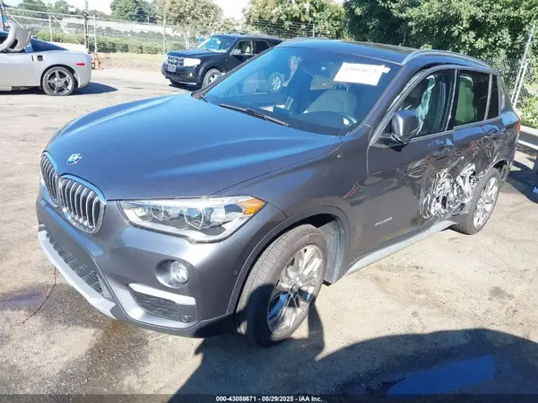 WBXHT3Z31H4A56970 2017 BMW X1 - Image 2