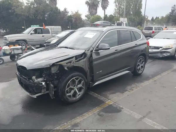 WBXHT3Z32H4A54029 2017 BMW X1 - Image 2