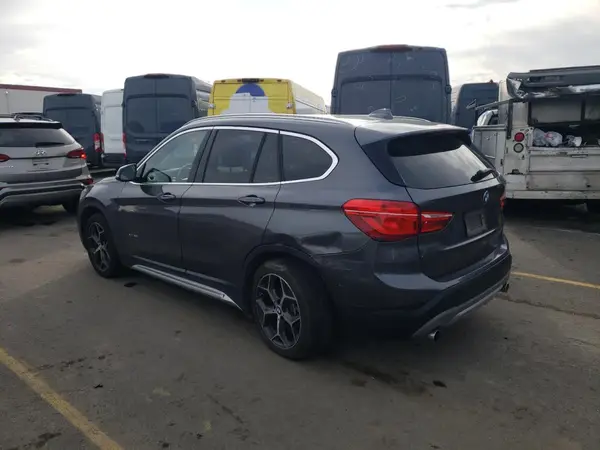 WBXHT3Z32H4A57707 2017 BMW X1 - Image 2