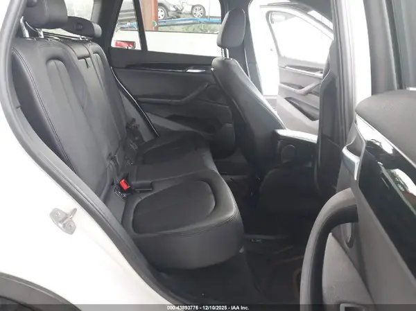 WBXHT3Z32J4A66915 2018 BMW X1 - Image 8