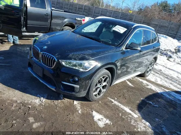 WBXHT3Z33H4A57649 2017 BMW X1 - Image 2