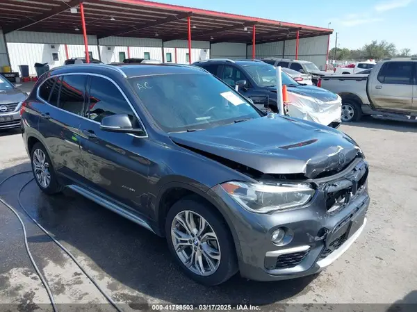 WBXHT3Z33H4A65198 2017 BMW X1 - Image 1