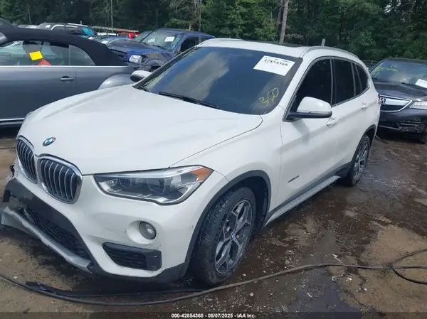 WBXHT3Z33H4A65329 2017 BMW X1 - Image 2
