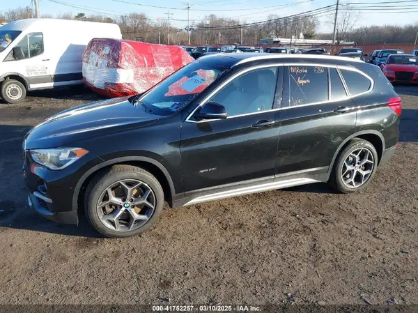 WBXHT3Z33H4A65699 2017 BMW X1 - Image 2