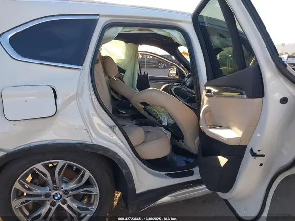 WBXHT3Z34H4A54792 2017 BMW X1 - Image 8