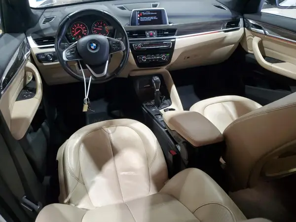 WBXHT3Z34H4A54811 2017 BMW X1 - Image 8