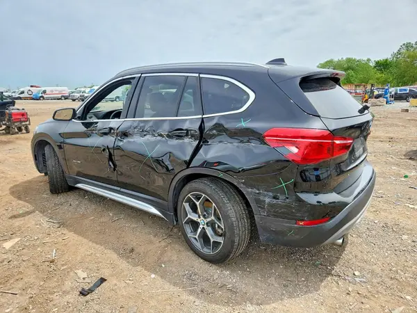WBXHT3Z34H4A58258 2017 BMW X1 - Image 2