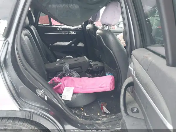 WBXHT3Z35G4A48028 2016 BMW X1 - Image 8