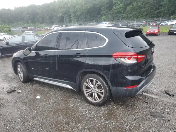 WBXHT3Z35G4A50698 2016 BMW X1 - Image 2