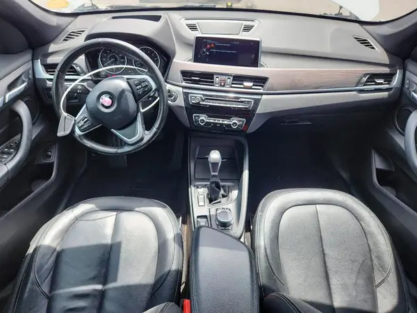 WBXHT3Z35H4A54915 2017 BMW X1 - Image 8