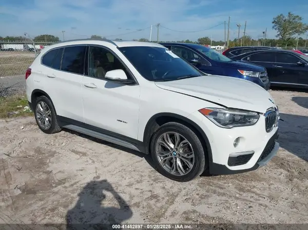 WBXHT3Z35H4A57801 2017 BMW X1 - Image 1