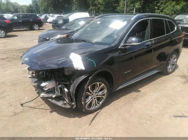 WBXHT3Z36H4A52302 2017 BMW X1 - Image 2