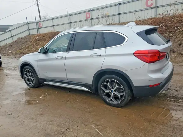 WBXHT3Z36H4A53787 2017 BMW X1 - Image 2