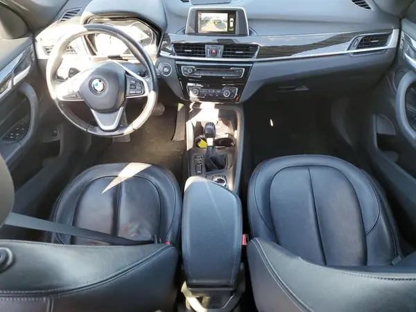 WBXHT3Z36H4A57922 2017 BMW X1 - Image 8
