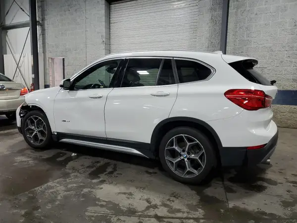 WBXHT3Z36H4A65082 2017 BMW X1 - Image 2