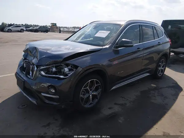 WBXHT3Z36H4A65695 2017 BMW X1 - Image 2