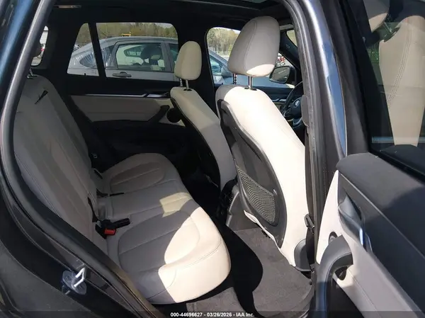 WBXHT3Z36H4A65695 2017 BMW X1 - Image 8