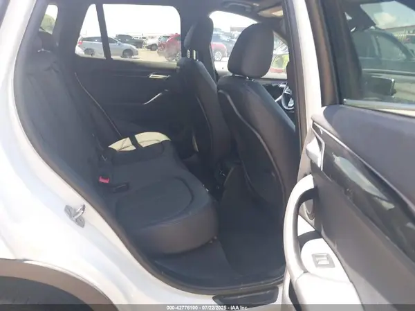 WBXHT3Z37J4A66036 2018 BMW X1 - Image 8