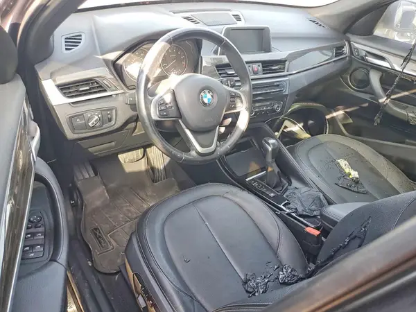 WBXHT3Z38G4A50422 2016 BMW X1 - Image 8