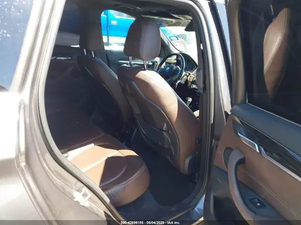 WBXHT3Z38G4A50758 2016 BMW X1 - Image 8