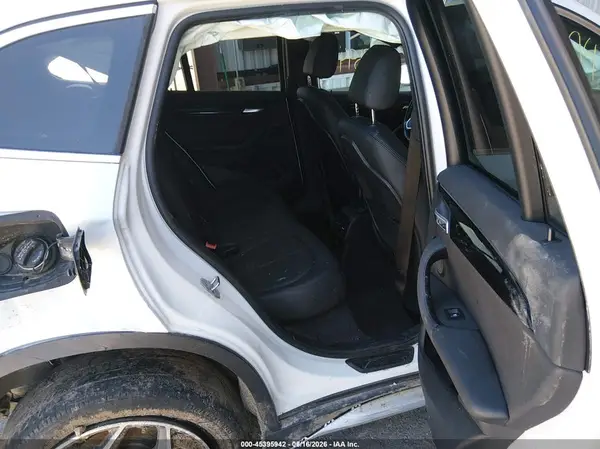 WBXHT3Z38J4A66305 2018 BMW X1 - Image 8