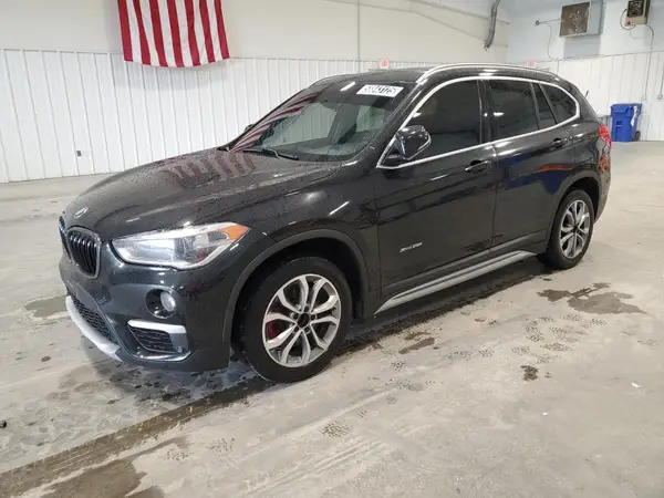 WBXHT3Z39H4A51967 2017 BMW X1 - Image 1
