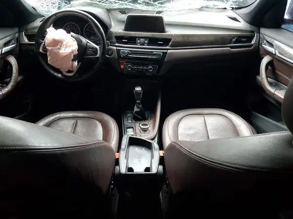 WBXHT3Z39H4A57395 2017 BMW X1 - Image 8